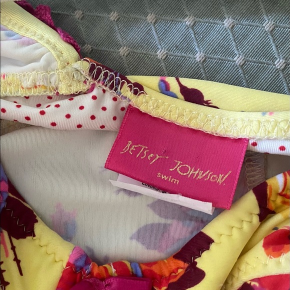 Betsey Johnson cover up dress, Size small, great condition. - Picture 3 of 3